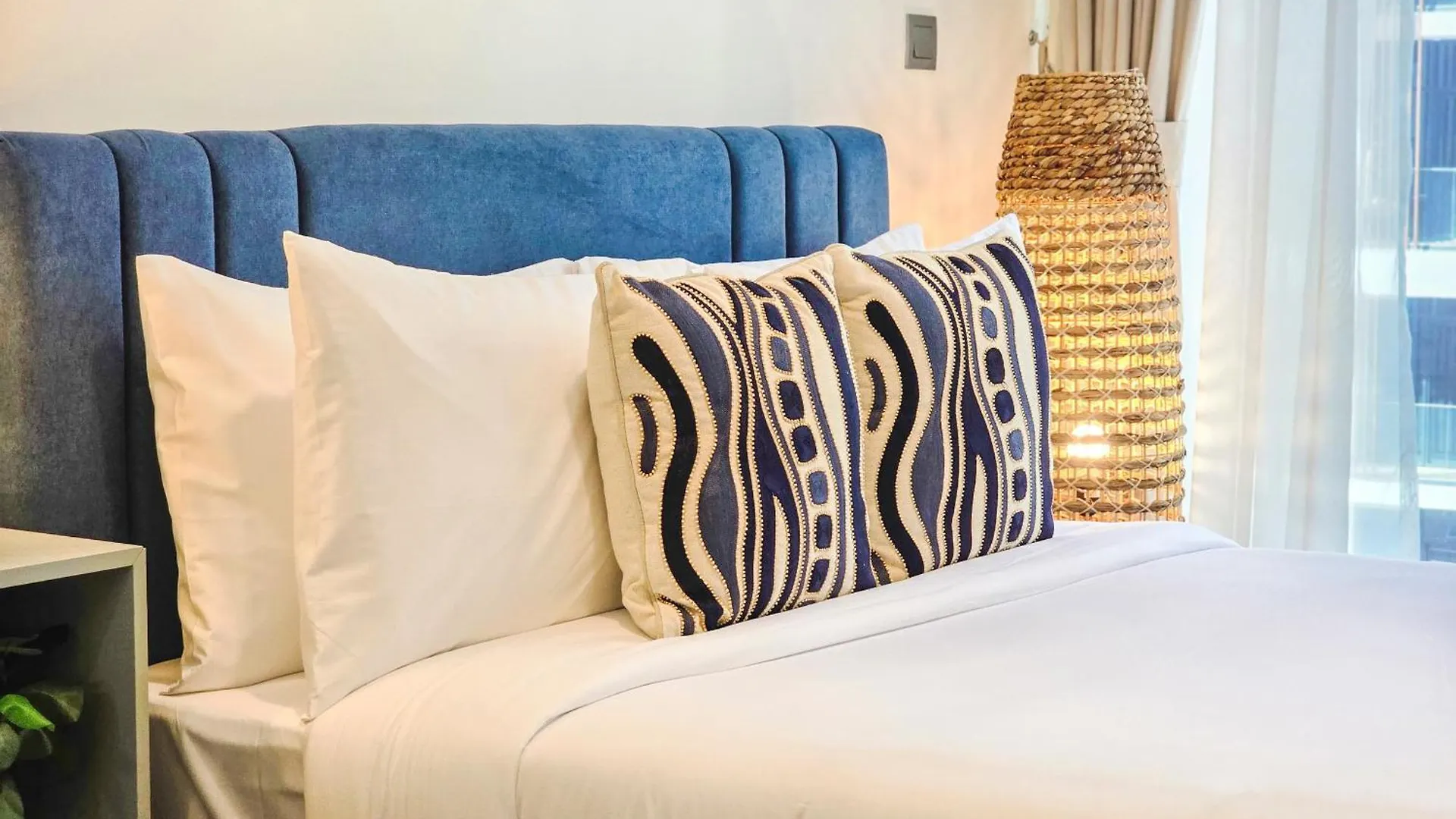 Easygo- Lavish Stu With Pool View In Azizi Riviera Apartment Dubai